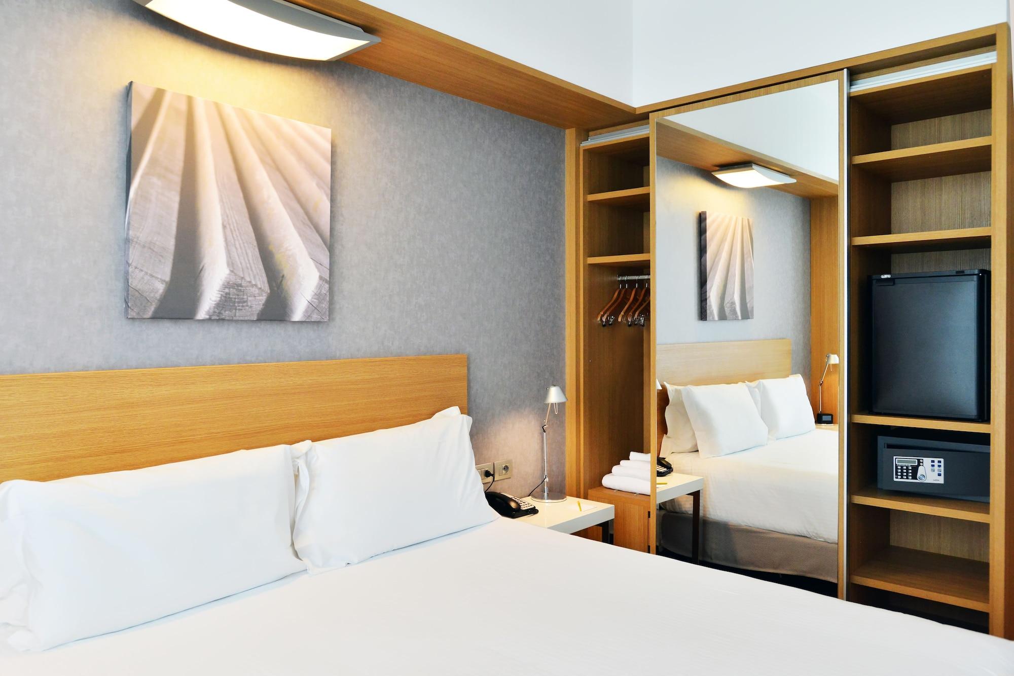 Hilton Garden Inn Milan North Exterior photo