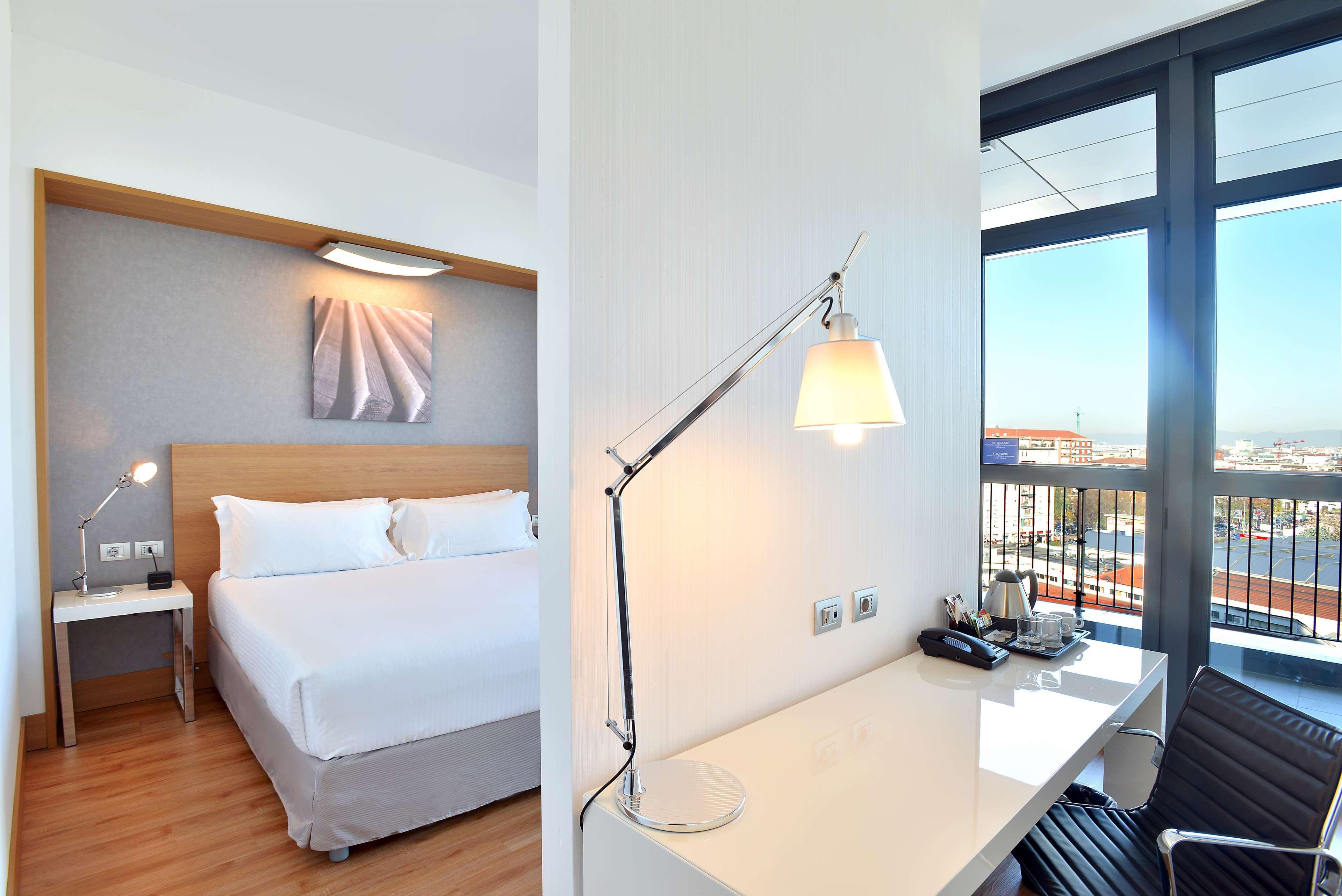Hilton Garden Inn Milan North Exterior photo